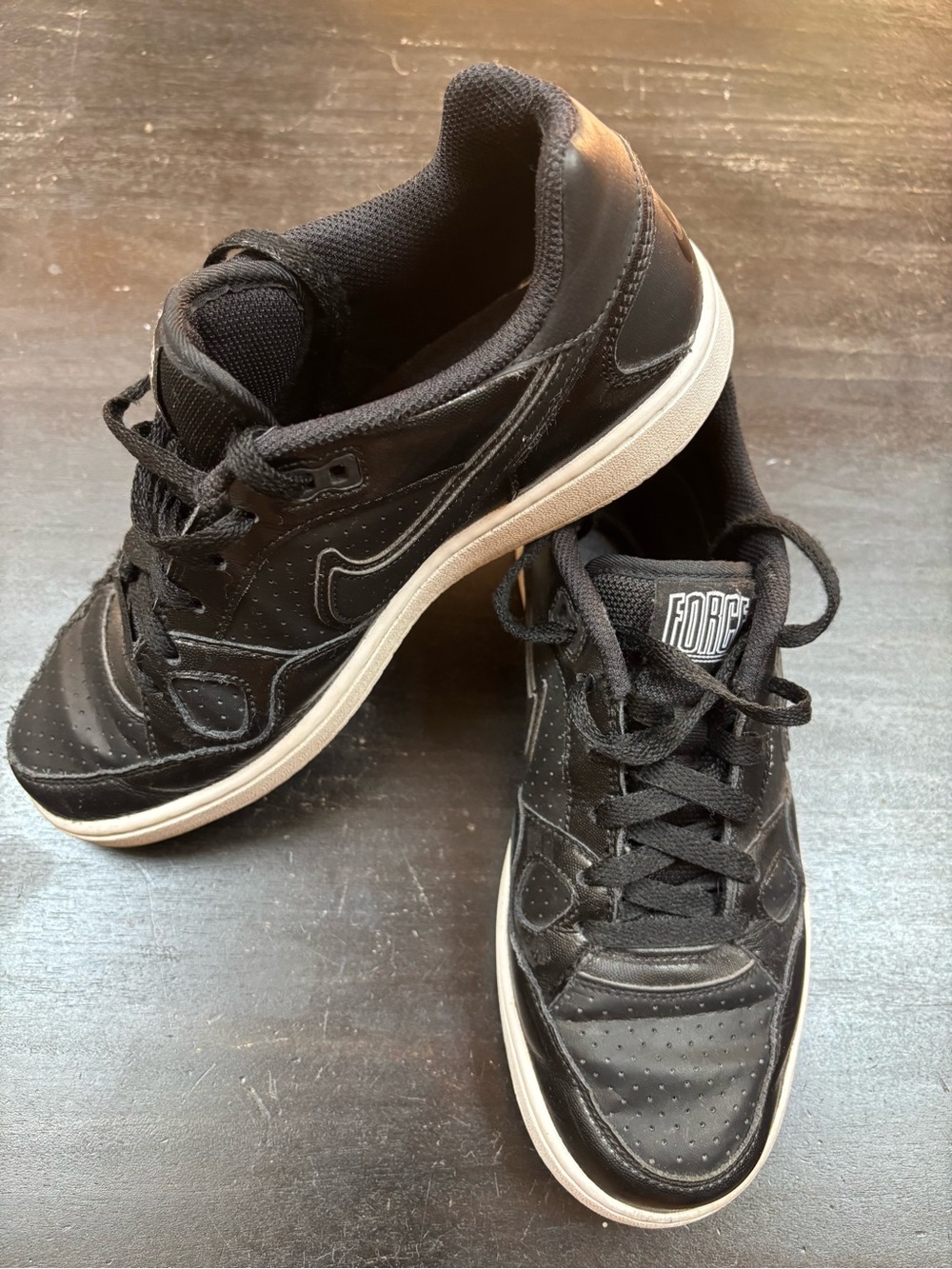 Force1 Black Low-Top Women’s Sneakers with White Midsole